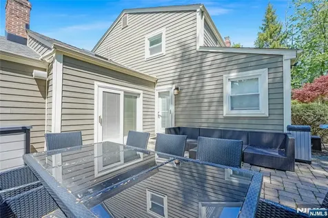 248 Wayfair Circle Franklin Lakes NJ 07417