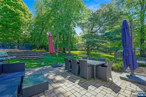248 Wayfair Circle Franklin Lakes NJ 07417