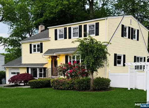 8 Pershing Street Emerson NJ 07630