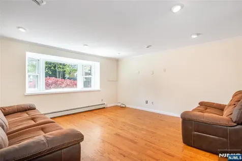 8 Pershing Street Emerson NJ 07630