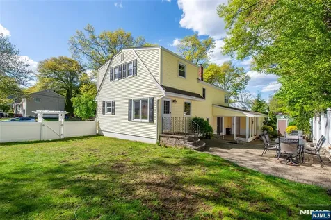 8 Pershing Street Emerson NJ 07630