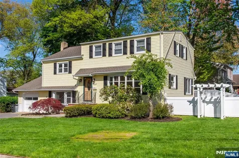 8 Pershing Street Emerson NJ 07630