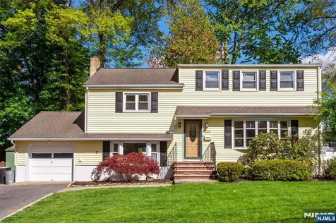 8 Pershing Street Emerson NJ 07630