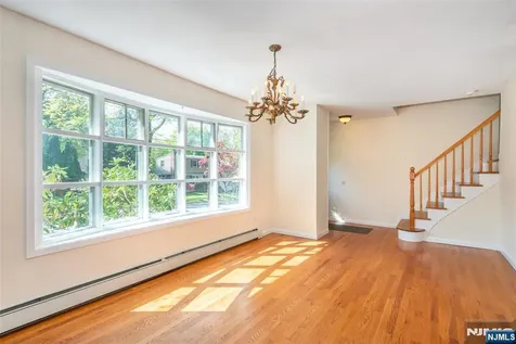 8 Pershing Street Emerson NJ 07630