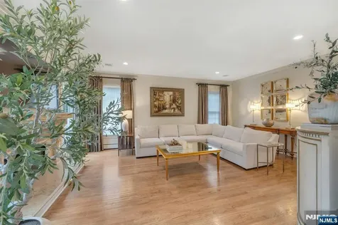 303 Rockland Avenue River Vale NJ 07675