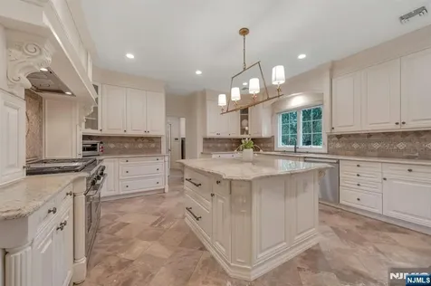 303 Rockland Avenue River Vale NJ 07675