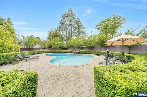 303 Rockland Avenue River Vale NJ 07675