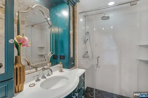 303 Rockland Avenue River Vale NJ 07675
