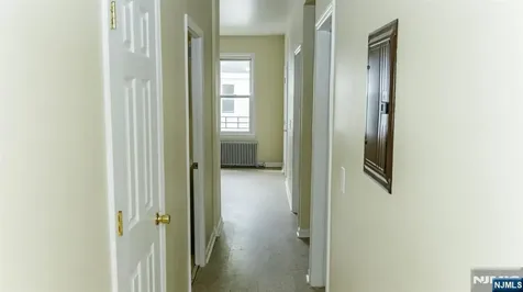 428 Avon Avenue Newark NJ 07108