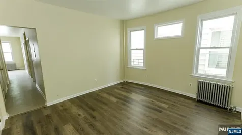 428 Avon Avenue Newark NJ 07108