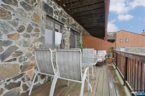 3 Brookside Heights Wanaque NJ 07465