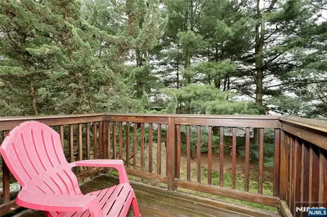 3 Brookside Heights Wanaque NJ 07465