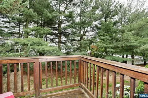 3 Brookside Heights Wanaque NJ 07465
