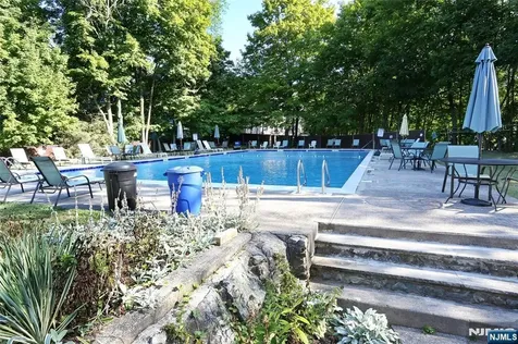 3 Brookside Heights Wanaque NJ 07465