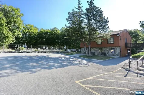 3 Brookside Heights Wanaque NJ 07465