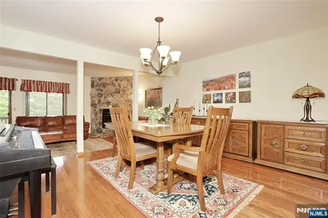 3 Brookside Heights Wanaque NJ 07465