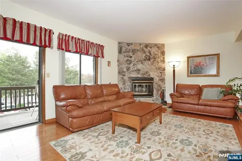 3 Brookside Heights Wanaque NJ 07465