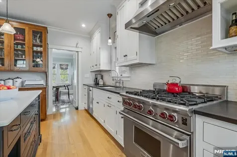 221 Christopher Street Montclair NJ 07042