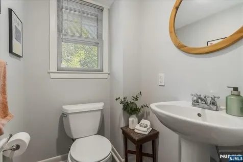 221 Christopher Street Montclair NJ 07042