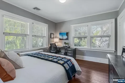 221 Christopher Street Montclair NJ 07042