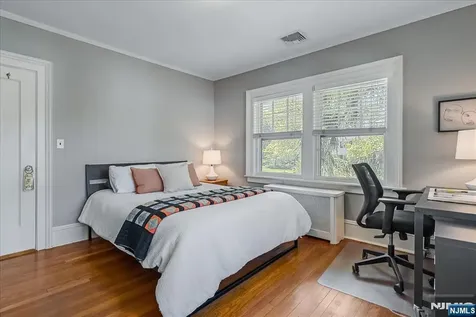 221 Christopher Street Montclair NJ 07042