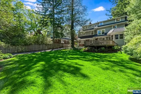 221 Christopher Street Montclair NJ 07042