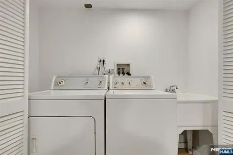 44 Golf Court Teaneck NJ 07666