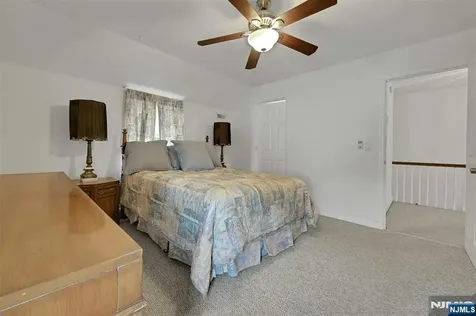 44 Golf Court Teaneck NJ 07666