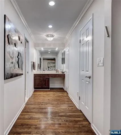 69 Cummings Circle West Orange NJ 07052