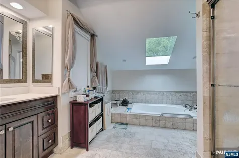 69 Cummings Circle West Orange NJ 07052