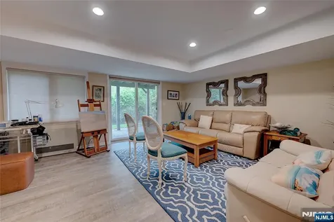 69 Cummings Circle West Orange NJ 07052