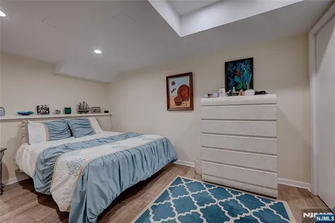 69 Cummings Circle West Orange NJ 07052