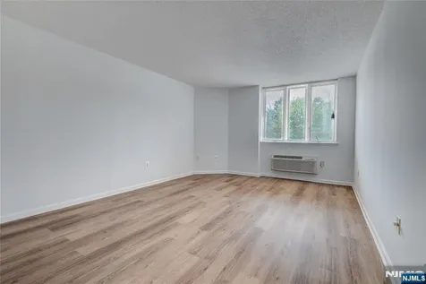 10 Smith Manor Boulevard West Orange NJ 07052