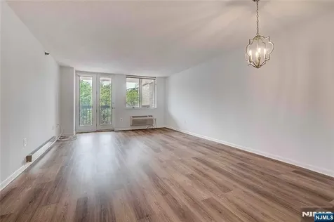 10 Smith Manor Boulevard West Orange NJ 07052