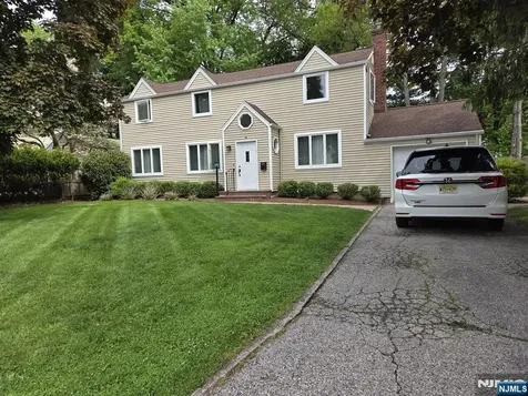 14 Louise Lane Tenafly NJ 07670