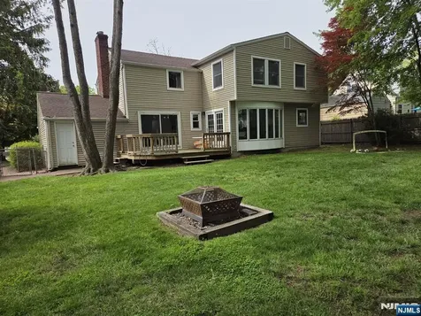 14 Louise Lane Tenafly NJ 07670
