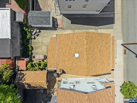 136 Cedar Street Cliffside Park NJ 07010