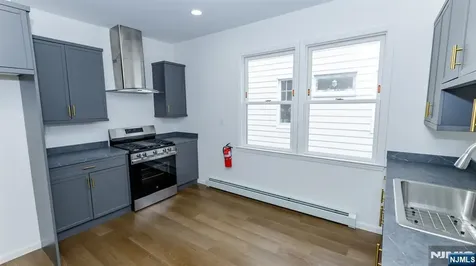 180-182 Ellery Avenue Newark NJ 07106