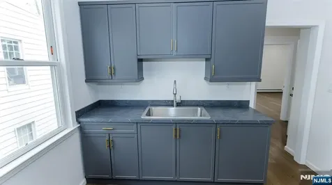 180-182 Ellery Avenue Newark NJ 07106