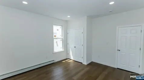 180-182 Ellery Avenue Newark NJ 07106