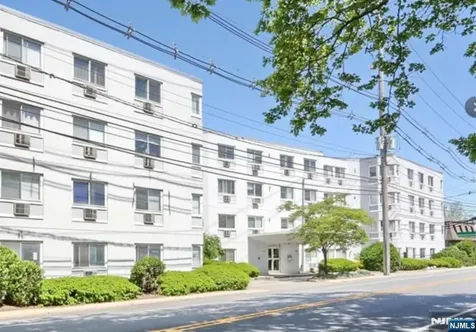 333 Grand Avenue Palisades Park NJ 07650