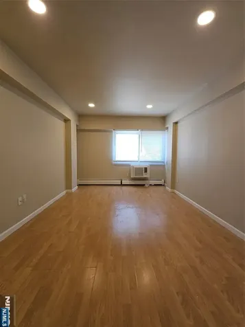 333 Grand Avenue Palisades Park NJ 07650