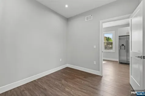 59 Locust Avenue Wallington NJ 07057