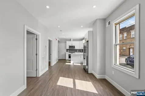 59 Locust Avenue Wallington NJ 07057
