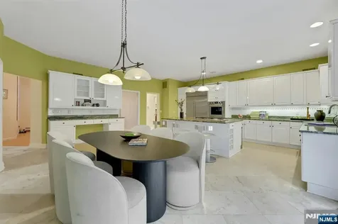 10 Parker Place Old Tappan NJ 07675