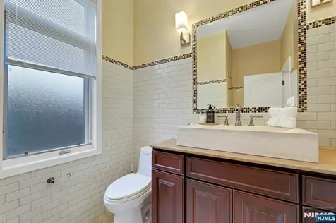 10 Parker Place Old Tappan NJ 07675