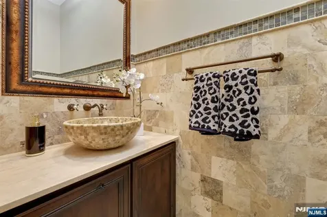 10 Parker Place Old Tappan NJ 07675