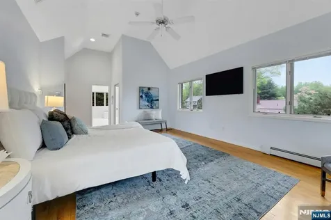 10 Parker Place Old Tappan NJ 07675