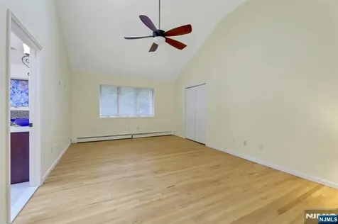 10 Parker Place Old Tappan NJ 07675