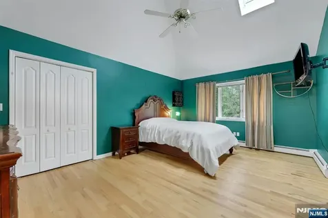 10 Parker Place Old Tappan NJ 07675